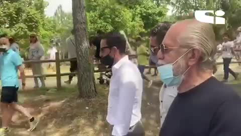 I tifosi del Napoli gli chiedono Messi e De La risponde così. Il video preview