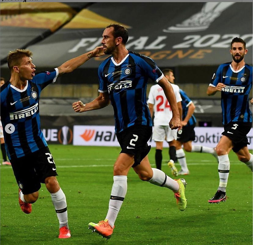 Godin, il ds del Cagliari conferma: “Vuole giocare qui, trattativa in corso” preview