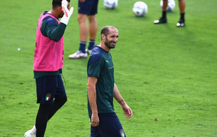 Chiellini: “Grande rispetto per Sarri, anno complicato” preview