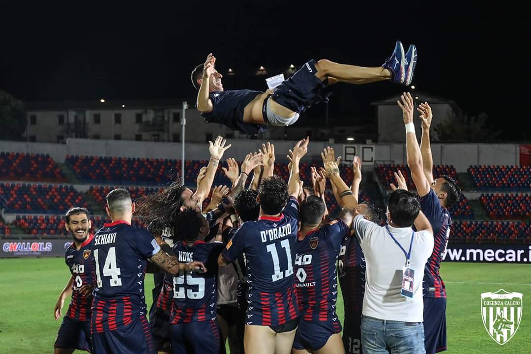 Doppio Carretta, primo sorriso Cosenza: espugnata Frosinone article-post