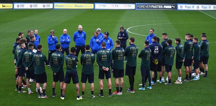 Italia, Mancini ne convoca 37: prima volta per Bastoni, Locatelli e Caputo preview