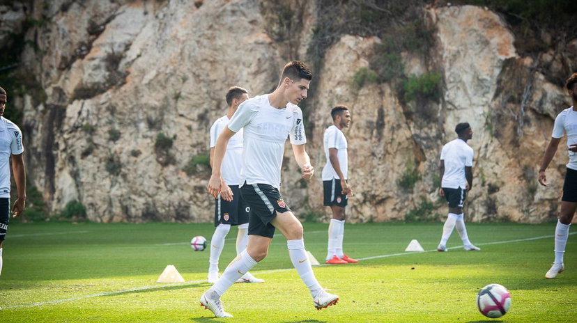 Ufficiale: Julien Serrano dal Monaco in prestito al Livingston preview