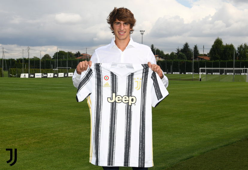 Ufficiale: Juventus, dal Novara arriva Barbieri preview