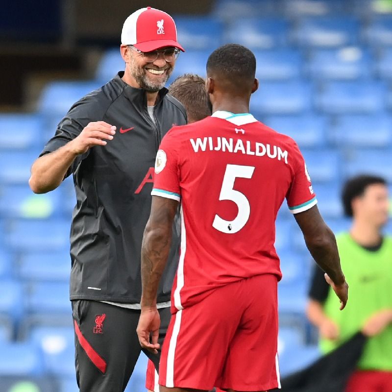 Klopp: “Annata complicata ma vogliamo rimanere in vetta. Credo che Salah sarà a disposizione mercoledì” preview