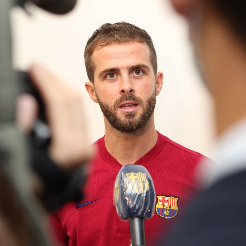 Pjanic: “Il Barça provò a prendermi in passato, Roma e Juve rifiutarono” preview