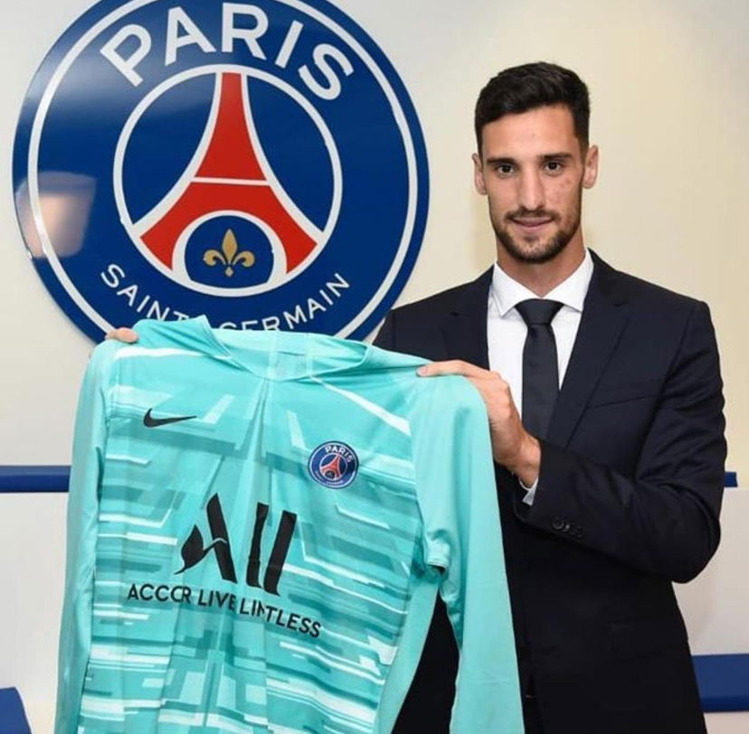 Sergio Rico si è risvegliato dal coma. La moglie: “Ha ripreso conoscenza, iniziamo a vedere la luce” preview