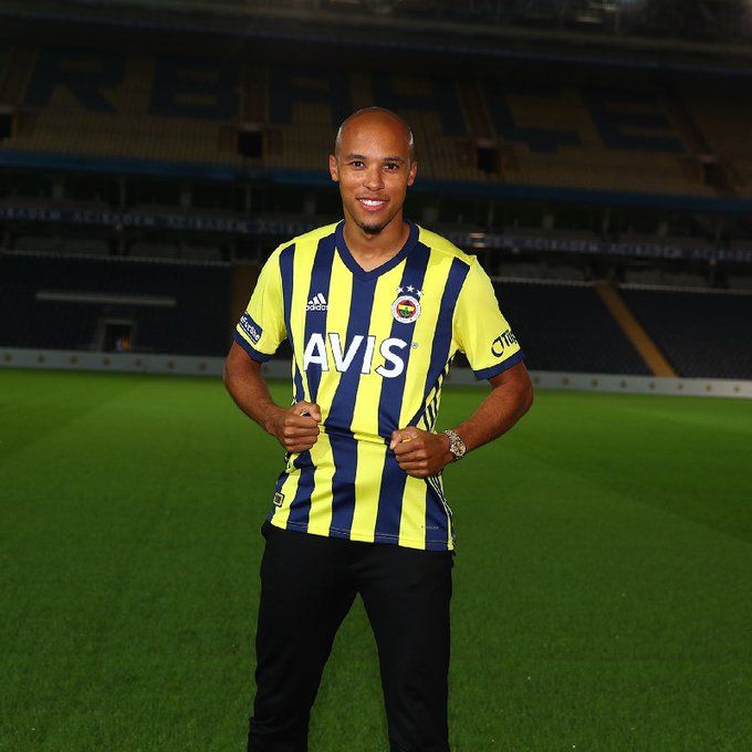 Ufficiale: Tisserand lascia il Wolsfburg e va al Fenerbahce preview