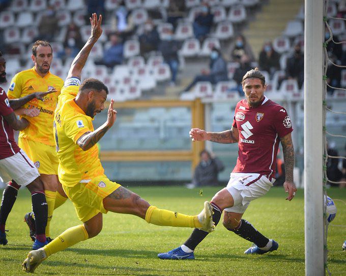 Joao Pedro raggiunge Suazo a quota 44 gol in Serie A. Il Cagliari celebra il suo bomber preview