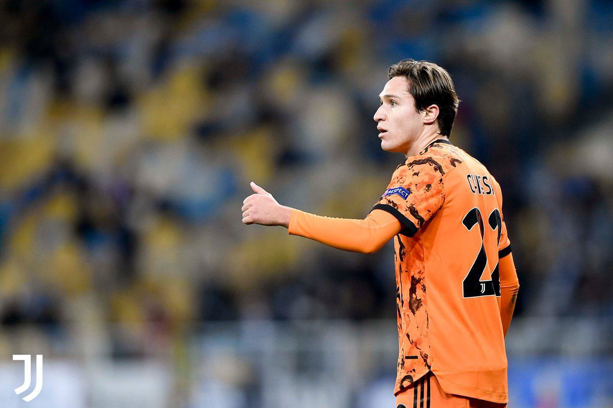 Un super Chiesa (doppietta) porta la Juve ai supplementari. Porto in dieci article-post