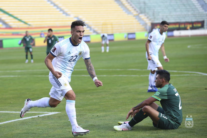 Il messaggio di Lautaro ad Aguero: “Ingiusto chiudere così una carriera straordinaria” preview