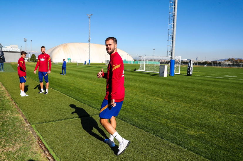 Pjanic: “Oggi abbiamo meritato, auguro alla Juve tutto il meglio” preview