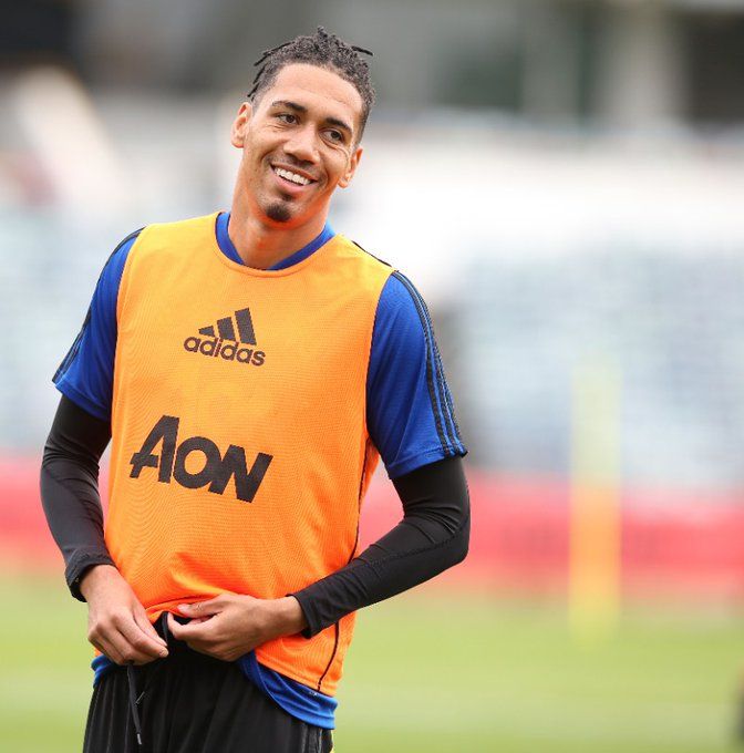 Il Manchester United annuncia: Smalling alla Roma preview