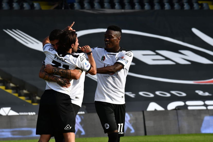 Clamoroso Spezia: eliminano la Roma in 11 contro 9, decisivi Verde e Saponara ai supplementari preview