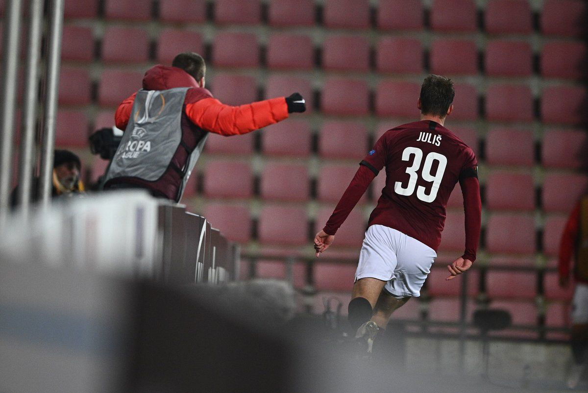 JULIS A SUON DI GOL, LO SPARTA PRAGA SOGNA TRA LE STELLE article-post