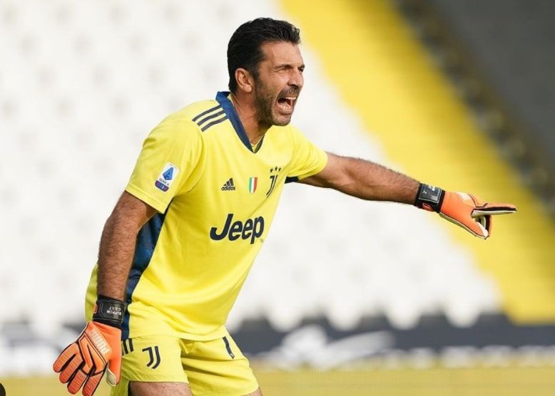 Buffon: “Se continuerò a giocare sarà all’estero. In Italia solo Parma e Juventus” preview