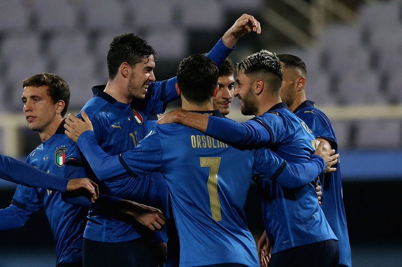 Nazionale italiana, svelata la seconda divisa. Sempre presenti il bianco e il tricolore preview