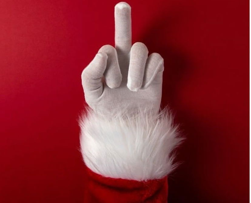 ll Buon Natale di Ibrahimovic è… un dito medio preview