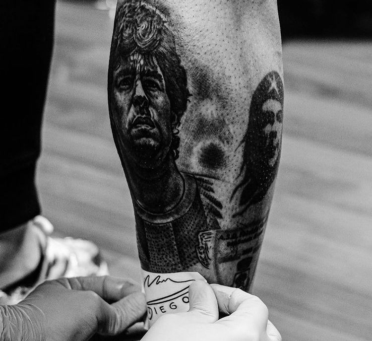 Miccoli omaggia Maradona: “Resterai sempre con me” preview