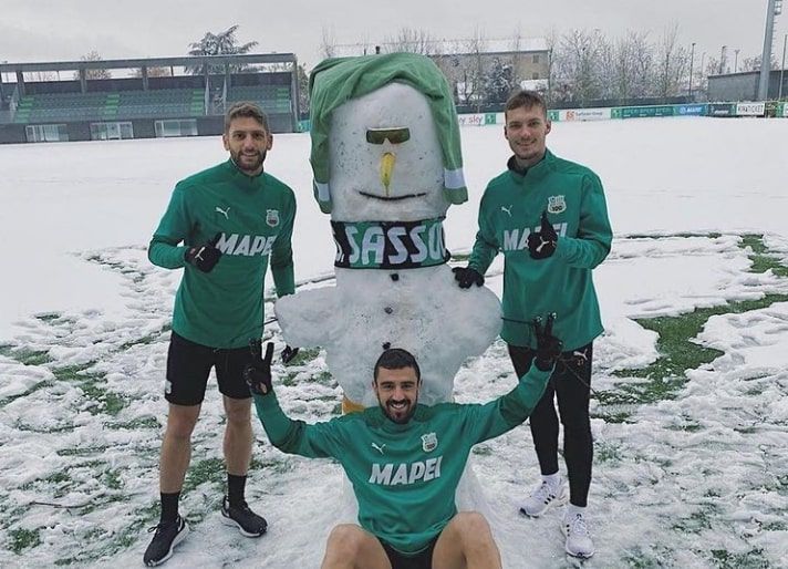 Sassuolo, arriva la neve e lo snowman neroverde preview