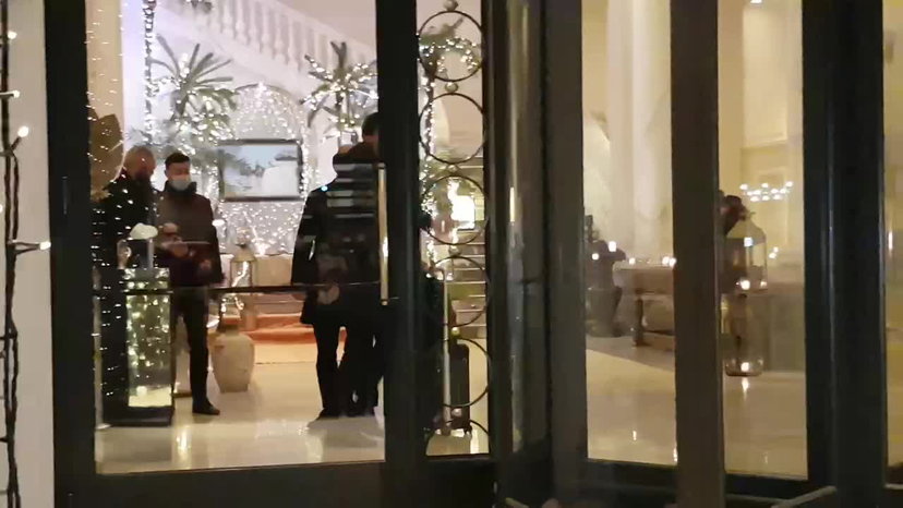 Mandzukic, il video del suo arrivo in albergo a Milano preview