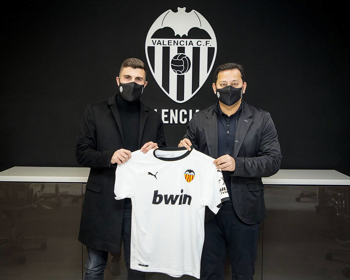 Cutrone: “Sono molto felice, il Valencia CF è un club storico ed è un onore essere qui article-post