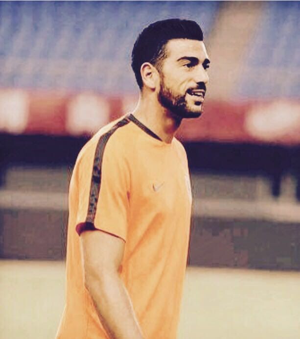 Scambio di persona sui social: utenti scrivono messaggi di cordoglio per Pellé preview