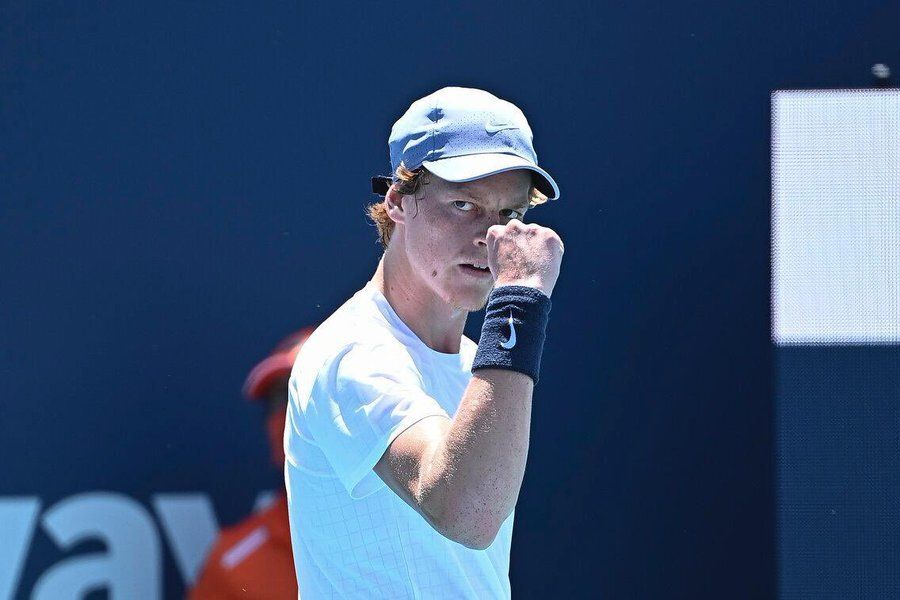 Napoli, i complimenti a Sinner dopo la qualificazione alla finale di Miami article-post