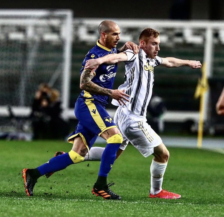 Sturaro esulta dopo l’1-1 del Verona contro il Napoli: “Fino alla fine! Volevamo chiudere a testa alta” preview