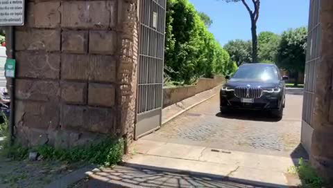 L’indiscrezione: Ramadani anticipa il suo arrivo a Roma. E stasera porterà l’offerta Lazio a Sarri. Il video preview