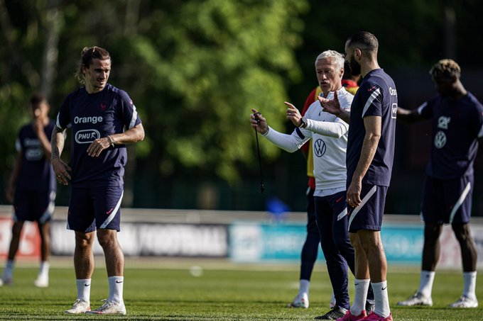 Deschamps: “Caso Giroud-Mbappé? Tutto amplificato. Non c’è nessun problema” article-post