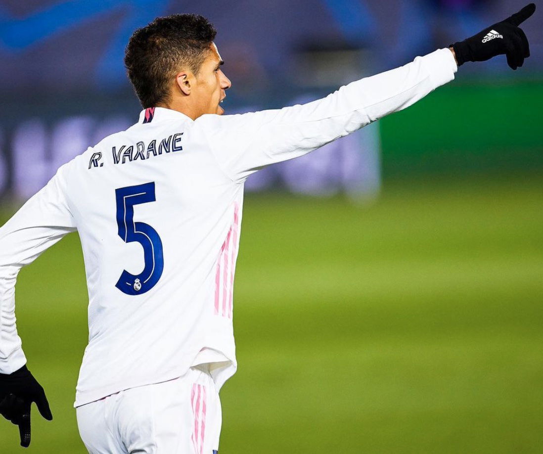 Dalla Spagna, Varane ad un passo dal Manchester United article-post