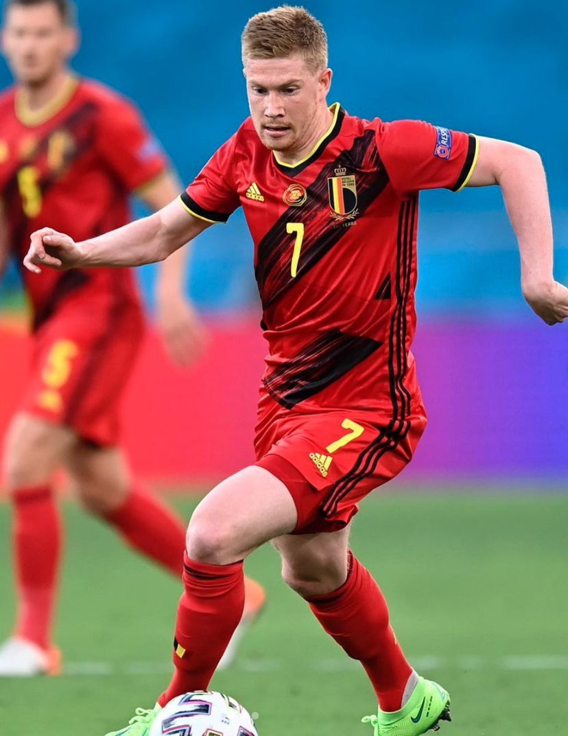 De Bruyne ringrazia Hazard: “Che viaggio che è stato. Ci mancherai” preview