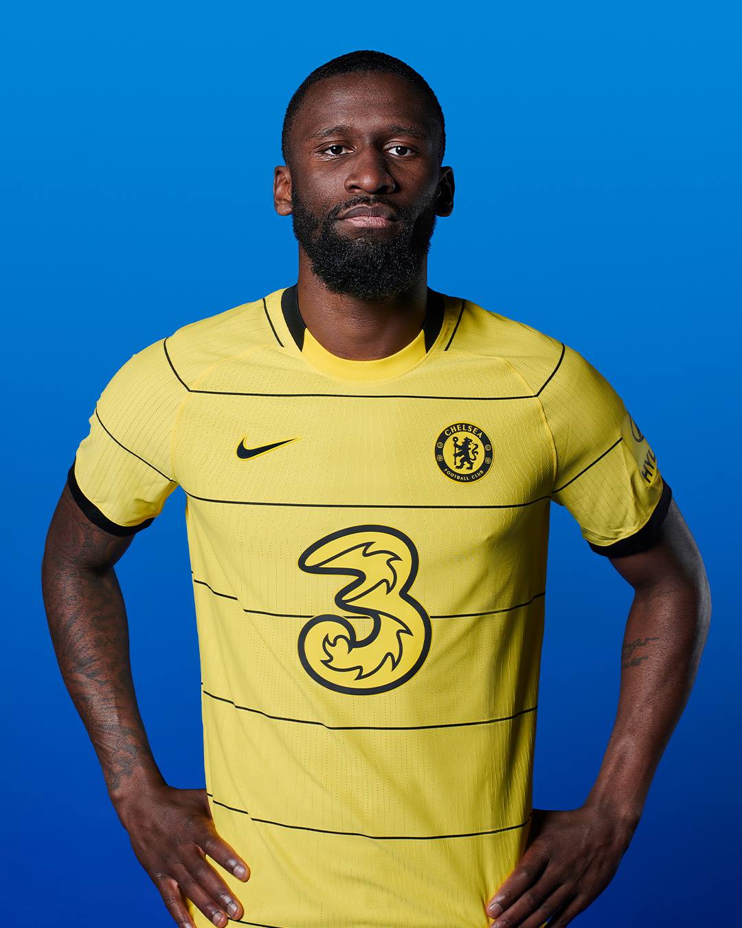 Chelsea, presentata la nuova maglia da trasferta: domina il giallo article-post