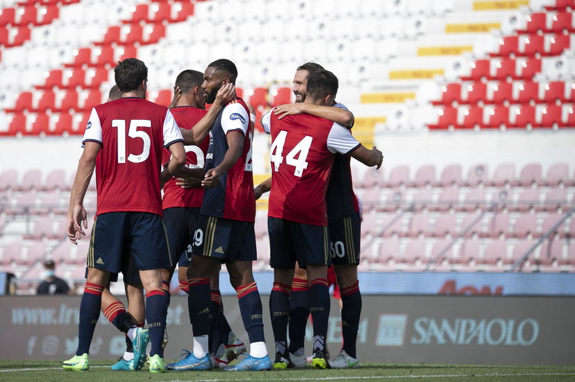 Cagliari, 3-0 al Vicenza in amichevole: esordio con gol per Dalbert. A segno anche Marin e Pavoletti preview