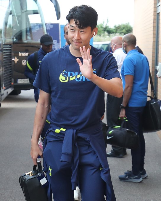 Son su Instagram: “Non vedo l’ora di rappresentare la Corea del Sud al Mondiale” article-post