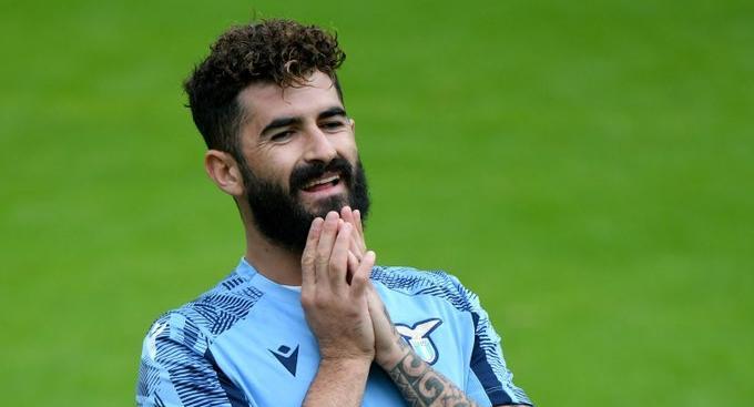 Hysaj: “Vogliamo vincere la Conference League. Sarri non si ammorbidisce mai” preview