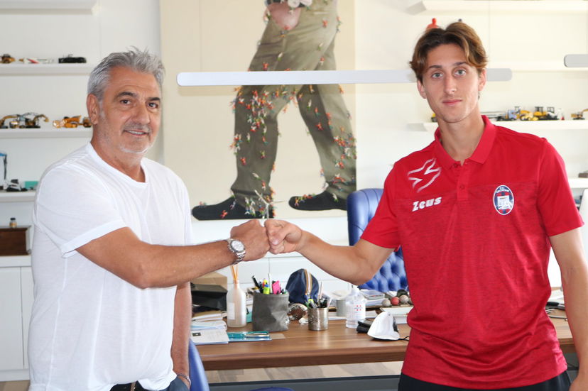 Ora è anche ufficiale: Mulattieri dall’Inter al Crotone preview