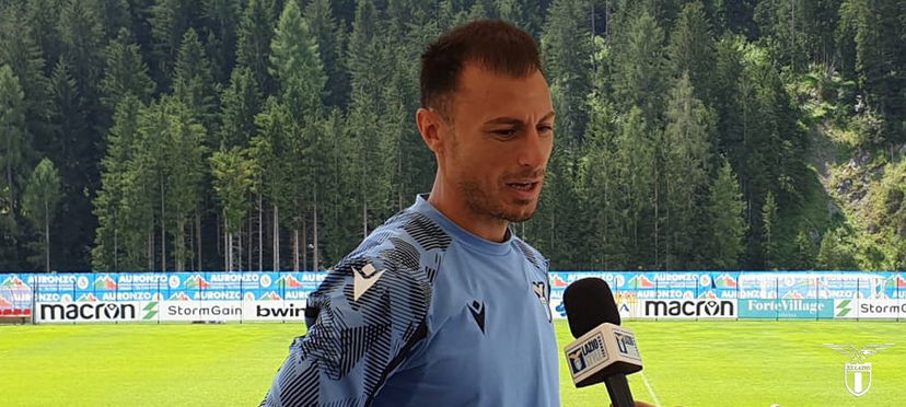 Nota ufficiale della Lazio dopo le parole di Sarri: “Radu non ha contratto il Covid-19” preview
