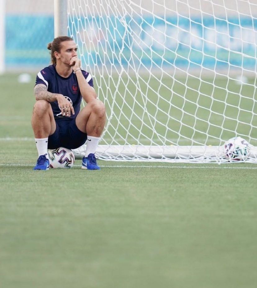 Griezmann, la Konami rompe il contratto con l’attaccante accusato di razzismo preview