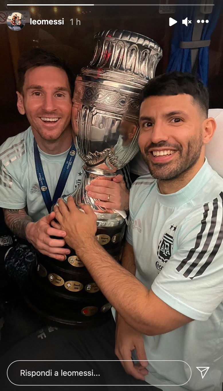 Aguero si sbilancia: “Messi è in scadenza a giugno. C’è il 50% di chance che torni al Barcellona” preview