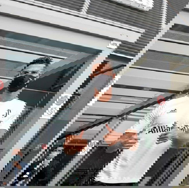 Ronaldo chiarisce sui social: “La mia storia al Real è stata scritta” preview