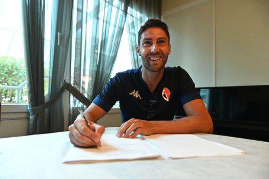 Ufficiale: Bari, arriva il rinnovo per Scavone preview