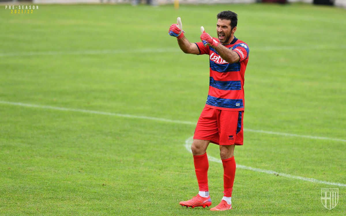 Buffon: “Nazionale? La meritocrazia è dalla mia parte, ma ci sono altri discorsi cui dare precedenza” article-post