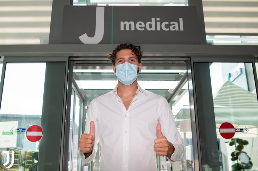 Juventus, Locatelli al J Medical per le visite mediche. Il video preview
