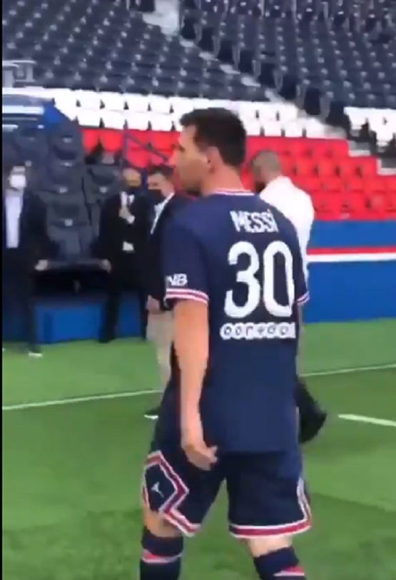 Messi sceglie la numero 30 per la nuova avventura con il PSG article-post