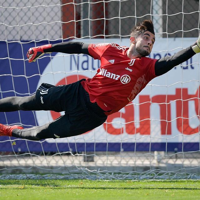 Perin: “Il successo contro lo Spezia ha unito ancora di più il nostro gruppo” preview