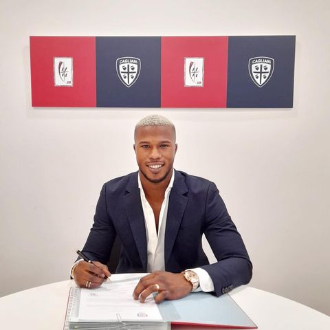 Cagliari, Keita Balde è arrivato in città. Le immagini preview