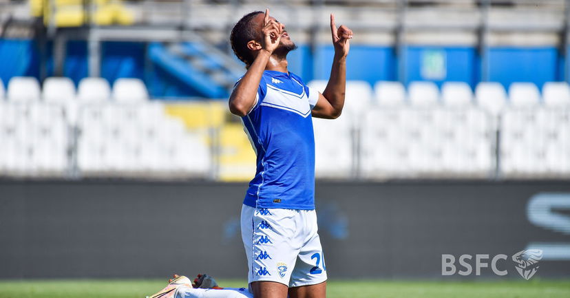 Ayè esulta: “E’ una vittoria che ci carica per il Monza” preview