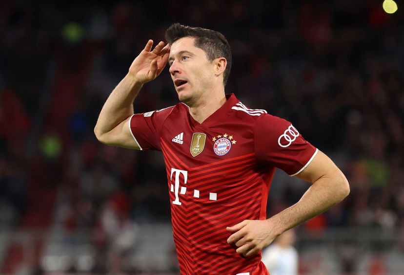 Lewandowski si presenta ancora in ritardo agli allenamenti preview