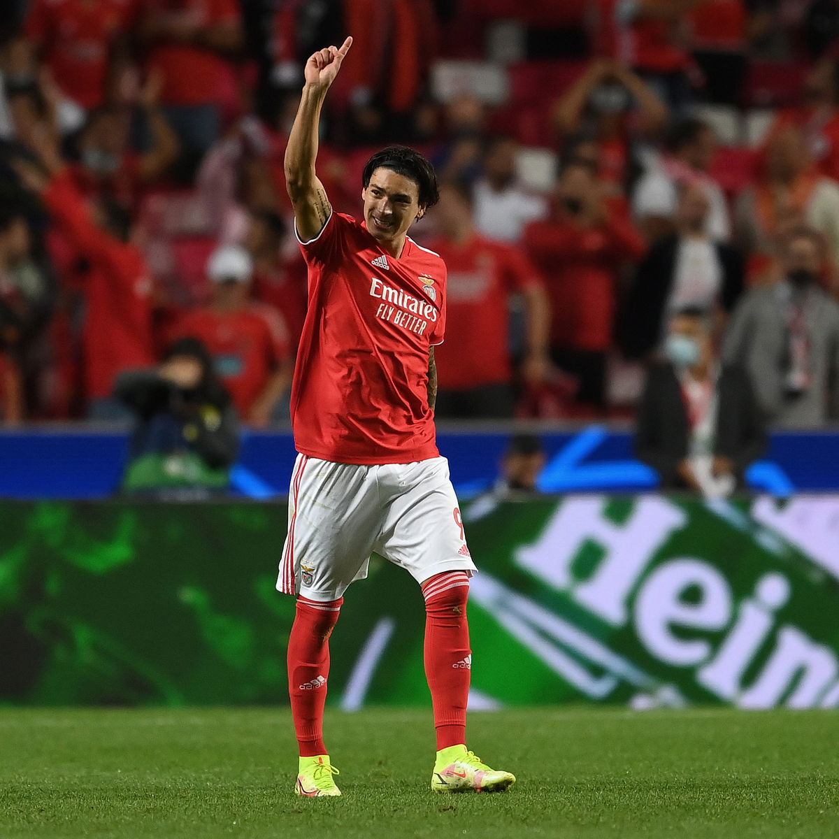 Primi tempi: Benfica avanti sul Barcellona, gol di Nunez. Dominio Bayern. Tutti i risultati article-post